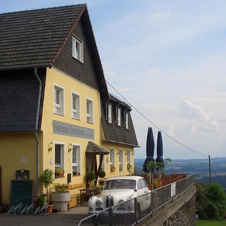 Hotel Gasthaus Zur Burgschaenke Aremberg Exterior foto