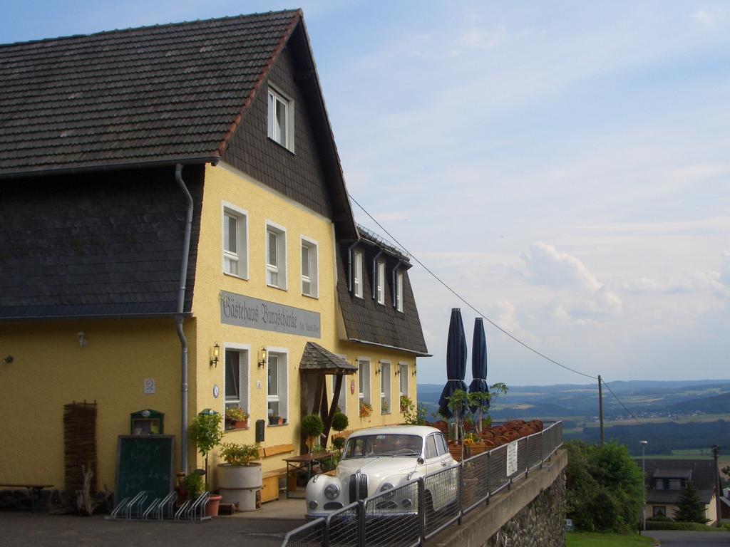 Hotel Gasthaus Zur Burgschaenke Aremberg Exterior foto