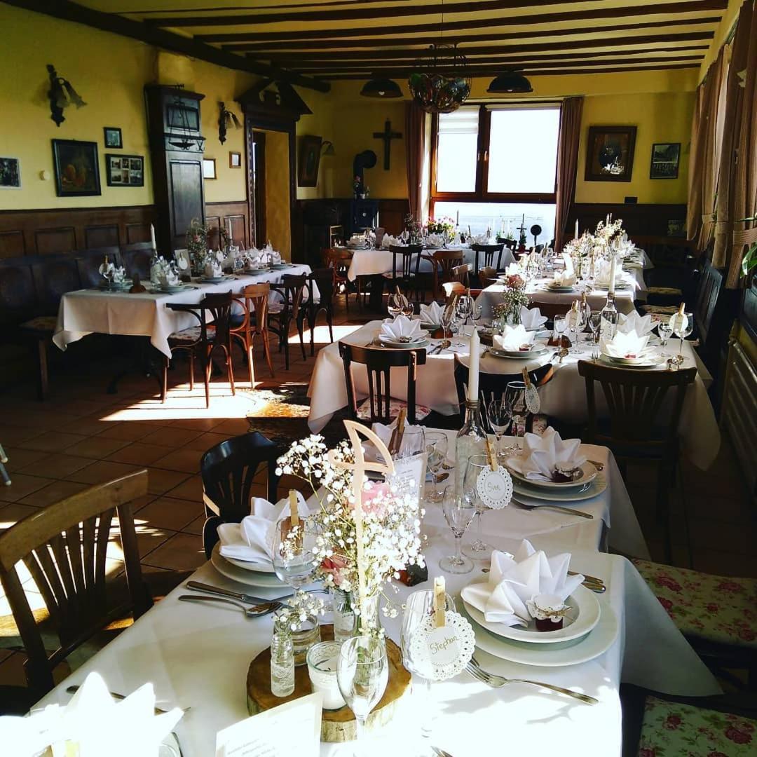 Hotel Gasthaus Zur Burgschaenke Aremberg Exterior foto